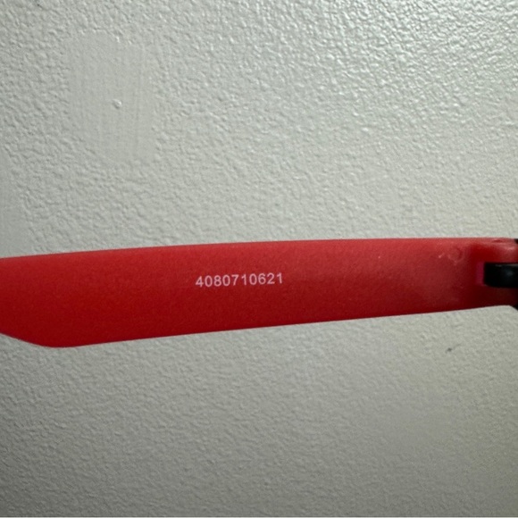 Disneyland Resort Magic Key Holder Sun Glasses Sunglasses UV Park Exclusive HTF - Picture 5 of 6